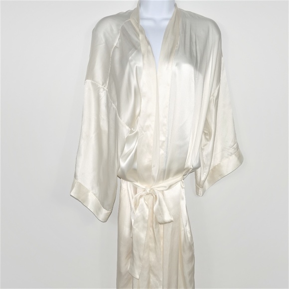 Vintage Victoria's Secret Bridal Robe & Nightgown - Picture 6 of 8
